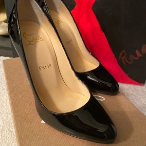 Christian Louboutin decollet 868 pump